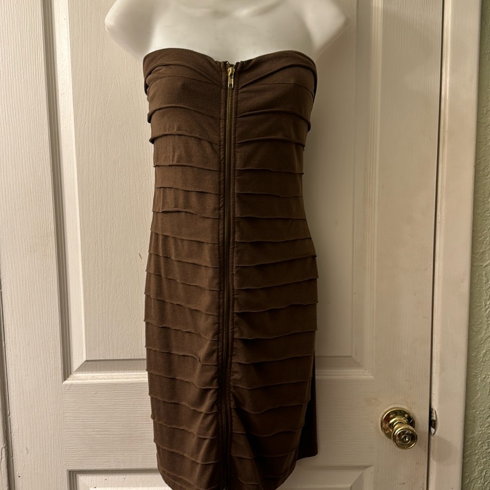 Chocolate brown tiered strapless front zip cocktail dress size large
